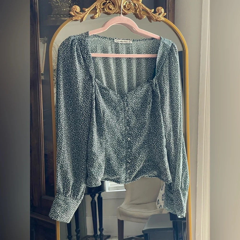 Abercrombie & Fitch Green Floral Square-Neck Long-Sleeve Blouse